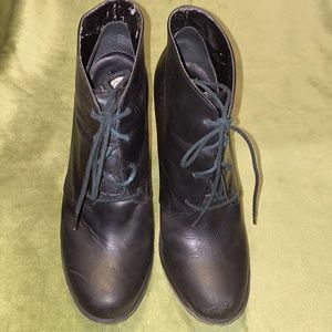 Kelsi Dagger ankle tie-up boot. Size 10